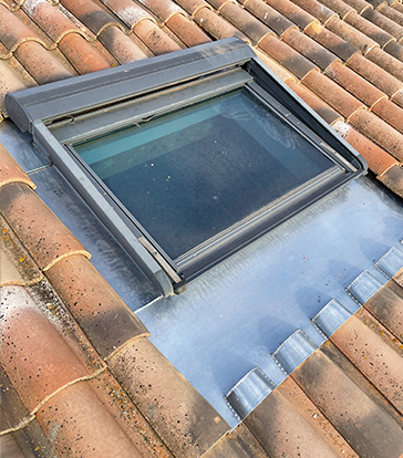 Abergement Velux fenêtre toiture couverture Marseille - Birgy