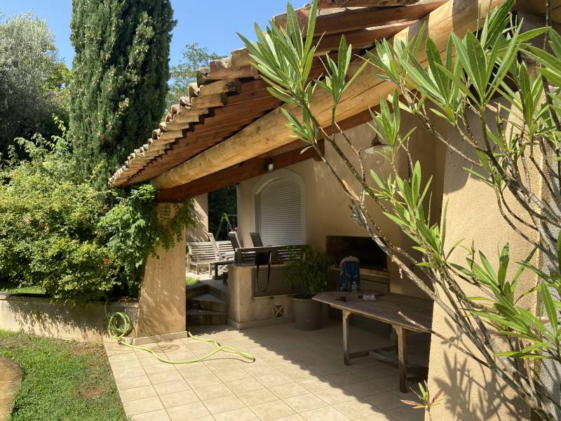 Carrousel 2 Artisan couvreur pour remplacement d'une charpente Marseille - Birgy couverture